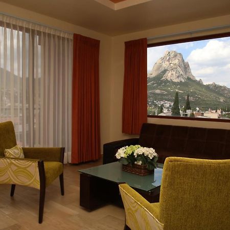 Hotel Plaza Bernal Ngoại thất bức ảnh