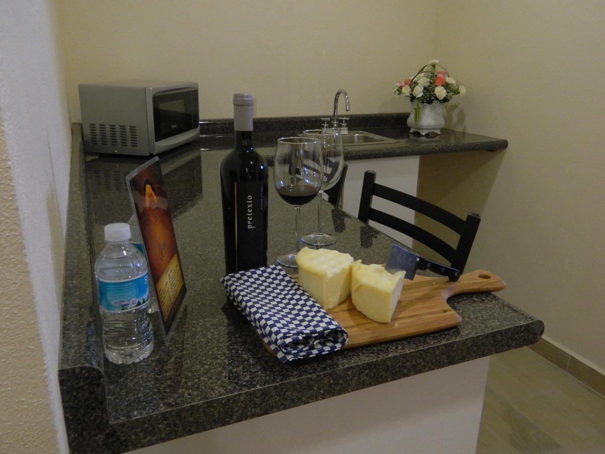 Hotel Plaza Bernal Ngoại thất bức ảnh