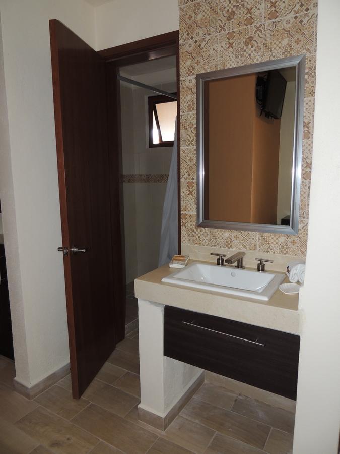 Hotel Plaza Bernal Ngoại thất bức ảnh