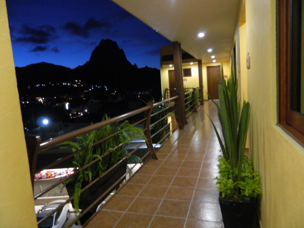 Hotel Plaza Bernal Ngoại thất bức ảnh