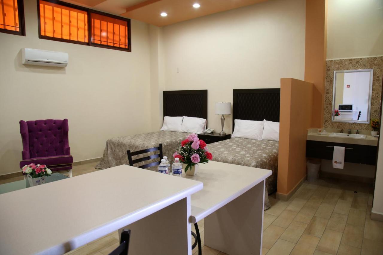 Hotel Plaza Bernal Ngoại thất bức ảnh
